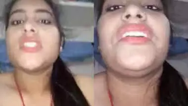 mumbai bubbly aunty madheena self enjoying horny sexy facial expressions