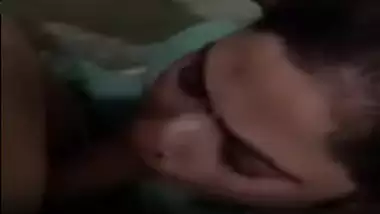 Pune housewife blowjob to husband?s boss