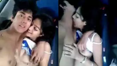 Lovers sex scandal inside Car mms