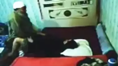 Paki Mulla fucking a married lady to increase her iman. Caught on
