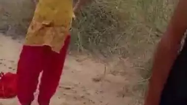 Cheating wife gets outdoor sex, caught red handed and her mms sex