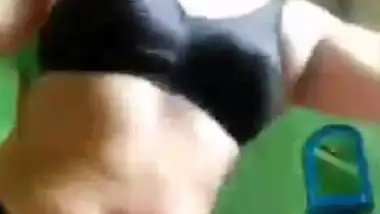 Bangladeshi mom gets all naked and shakes her Desi tits on XXX show