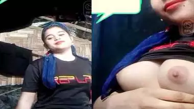 Sharp boobs show cute girlfriend on video call