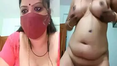 Bhabhi in blouse live cam nude on Telegram app
