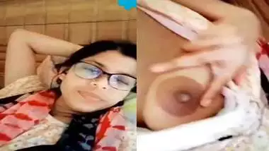 Innocent bhabhi boob show to ex-boyfriend viral MMS