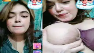 Smoking Bengali girl sucking big boobs and nude pussy show