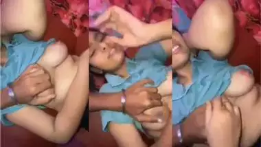 Pervert gropes his GF?s boobs in cafe in local sex video