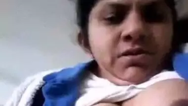 Sinhala Porns ? Lankan MILF nude video merged