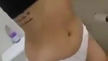 ???? Innocent Girl Fingering